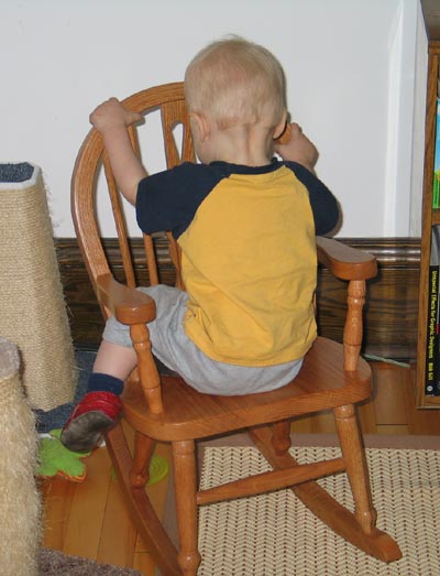backwardonchair0820.jpg