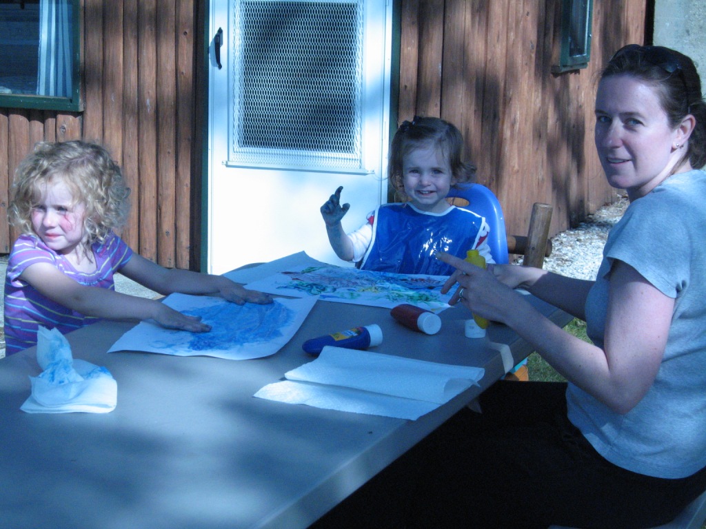 072009_FingerpaintingLZLBlog.jpg